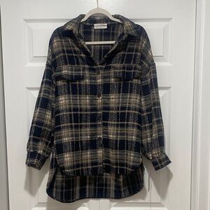 NWT Goodnight macaroon Plaid Button-Up Shirt shacket oversized high low hem